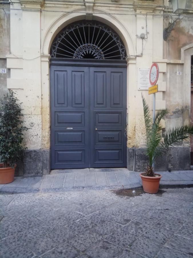 Casa Giuseppe Acomodação com café da manhã Catânia Exterior foto